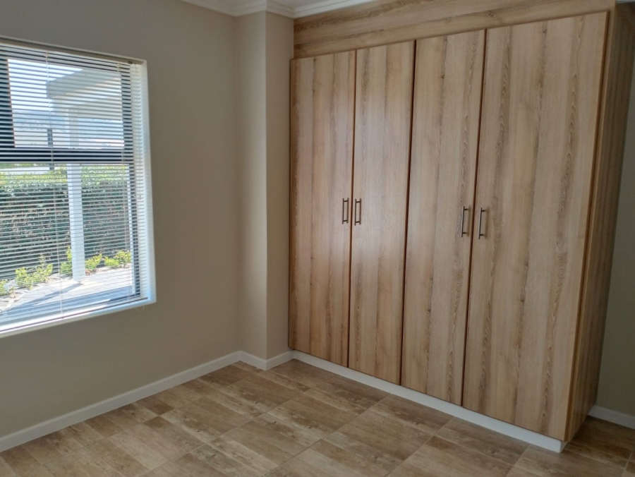 2 Bedroom Property for Sale in Reebok Western Cape